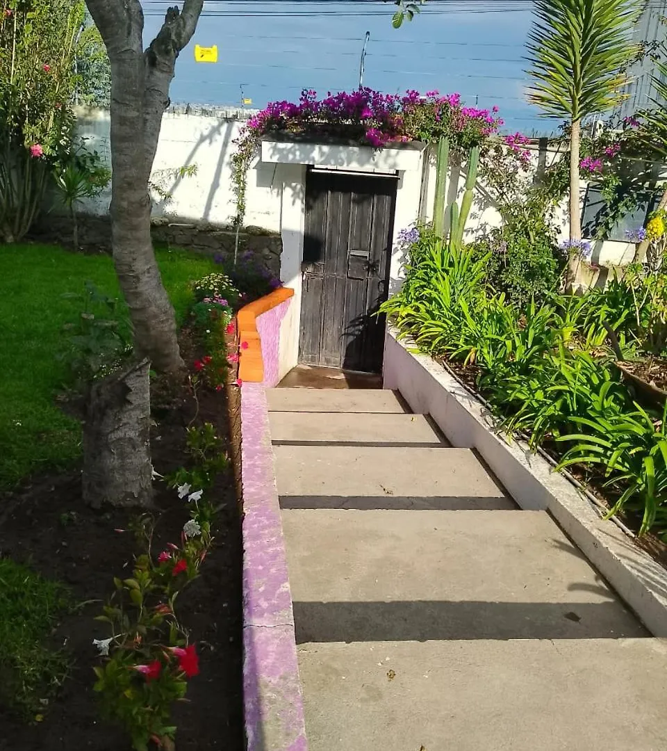 فيلا The Dream House كويتو 0*,